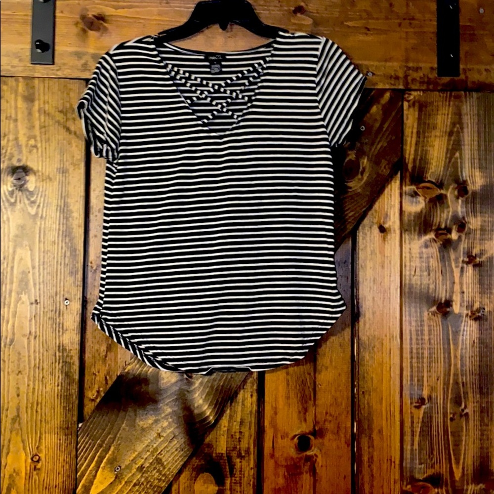 Short Sleeve Tee
